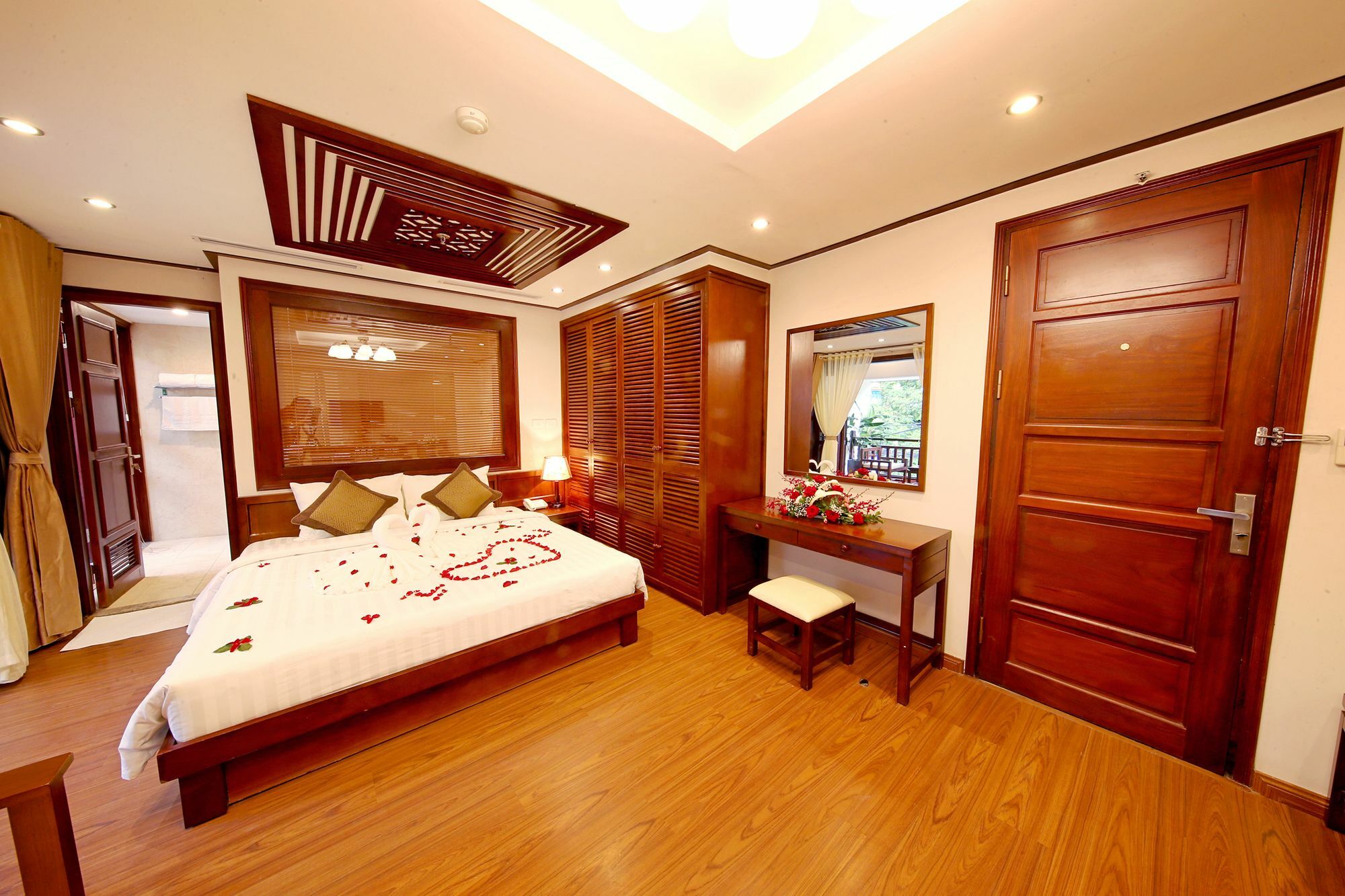 Hanoi Nostalgia Hotel & Spa Dış mekan fotoğraf